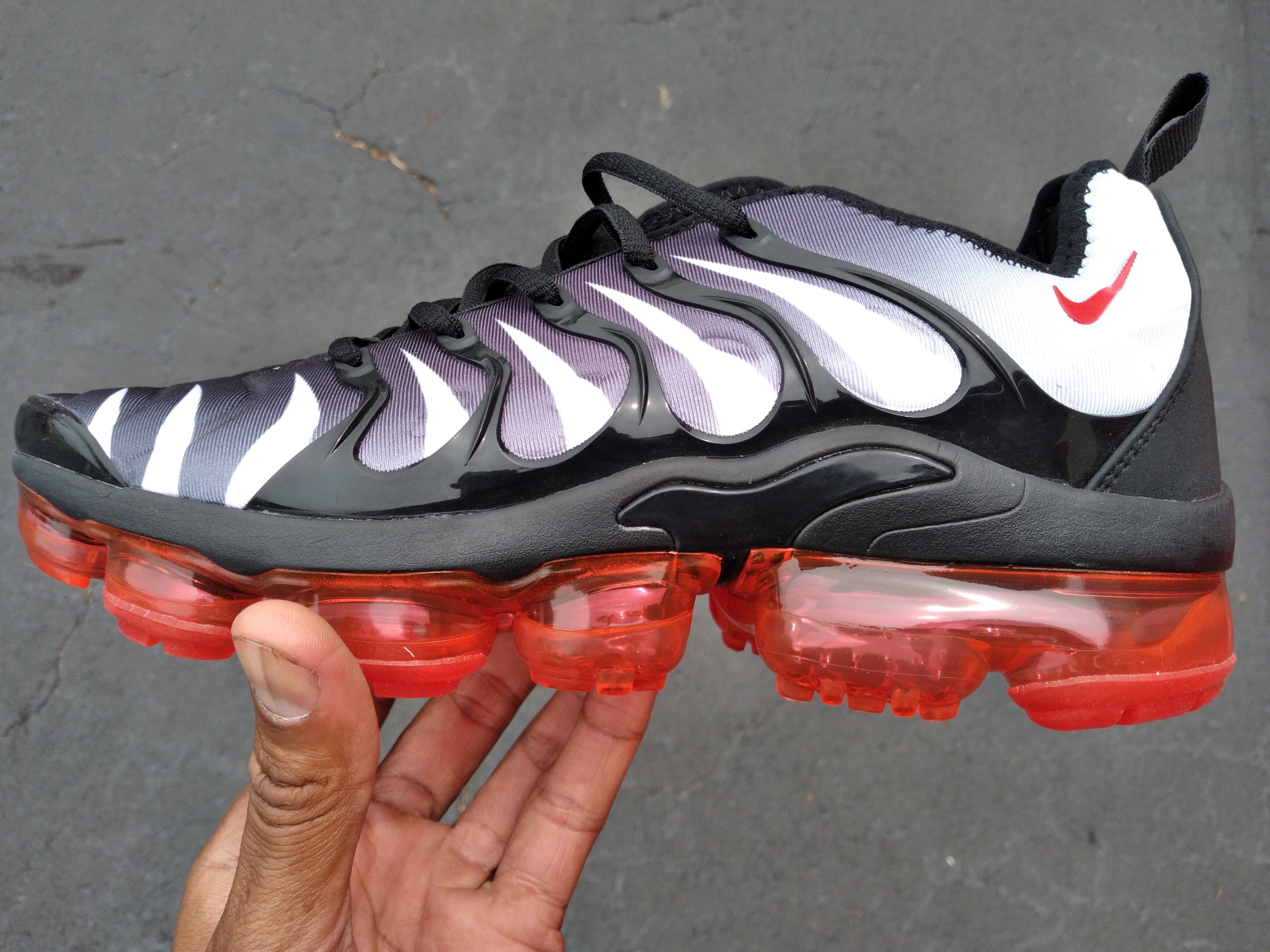 red shark tooth vapormax plus